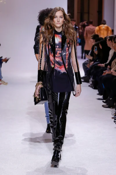 Look 40